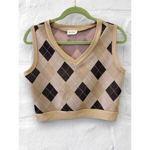 Free Kisses Women’s Juniors Large Knit Cropped Argyle Sweater Vest Preppy Chic